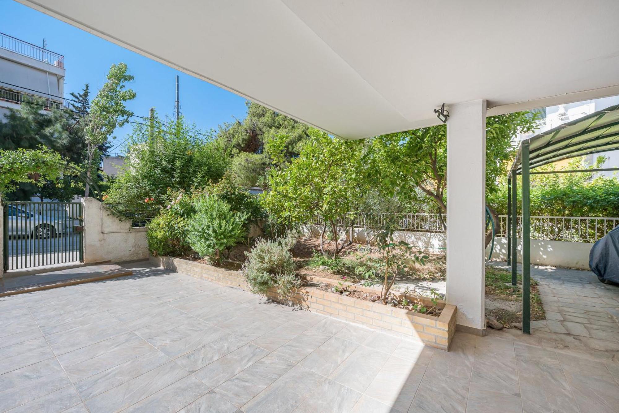 Glyfada'S Cosy Apartments Atene Esterno foto